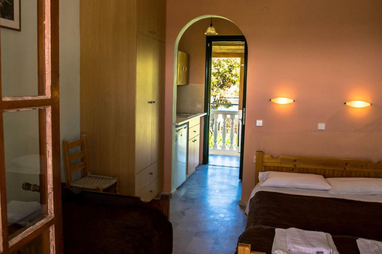 Nikos Studios Alykes Zakynthos Exterior foto